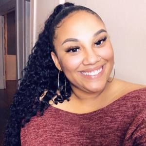 Meet your Posher, Jasmin